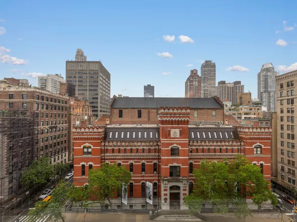 650 Park Avenue 11E image 2 of 19