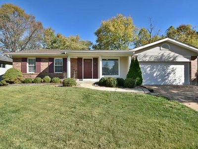 455 Blooming Dale Dr, Saint Louis, MO, 63125