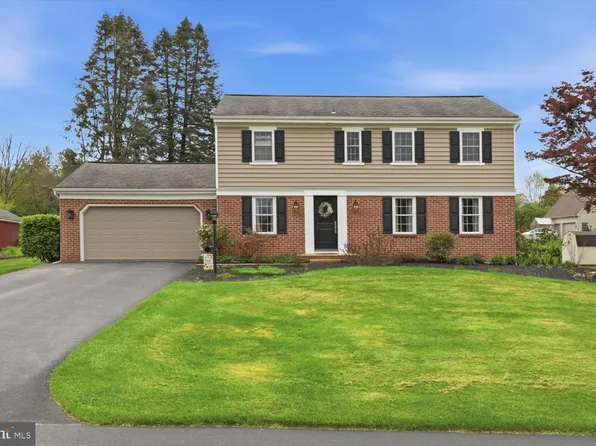 2182 Veumont Dr, Lancaster, PA 17601