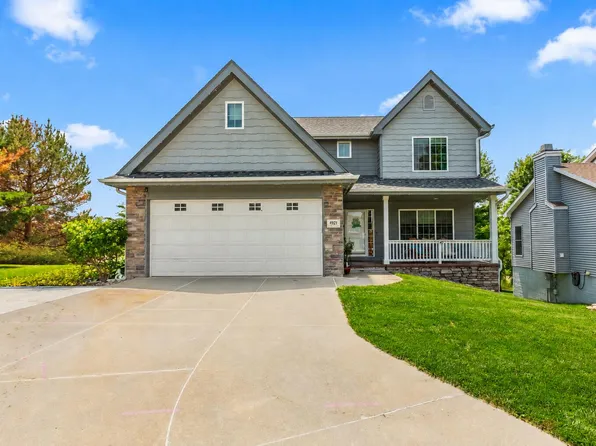 4921 Spring Cir, Council Bluffs, IA 51503