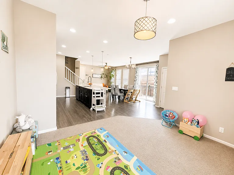 2808 N Macon Way — Photo 3