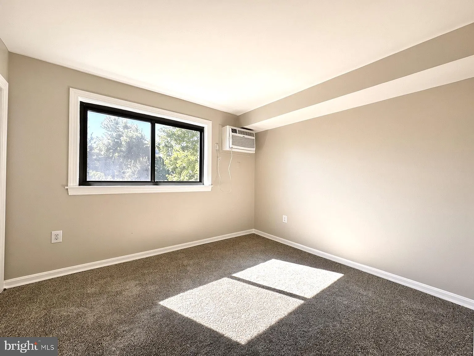 3103 Naylor Rd SE — Photo 4