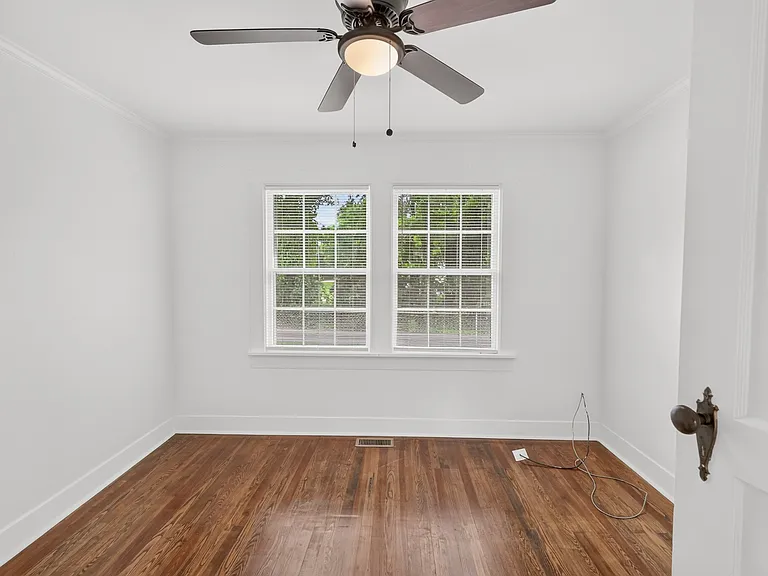 110 Woodcraft Dr — Photo 12
