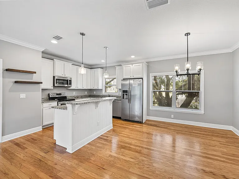 3209 W Horatio St #2 — Photo 4