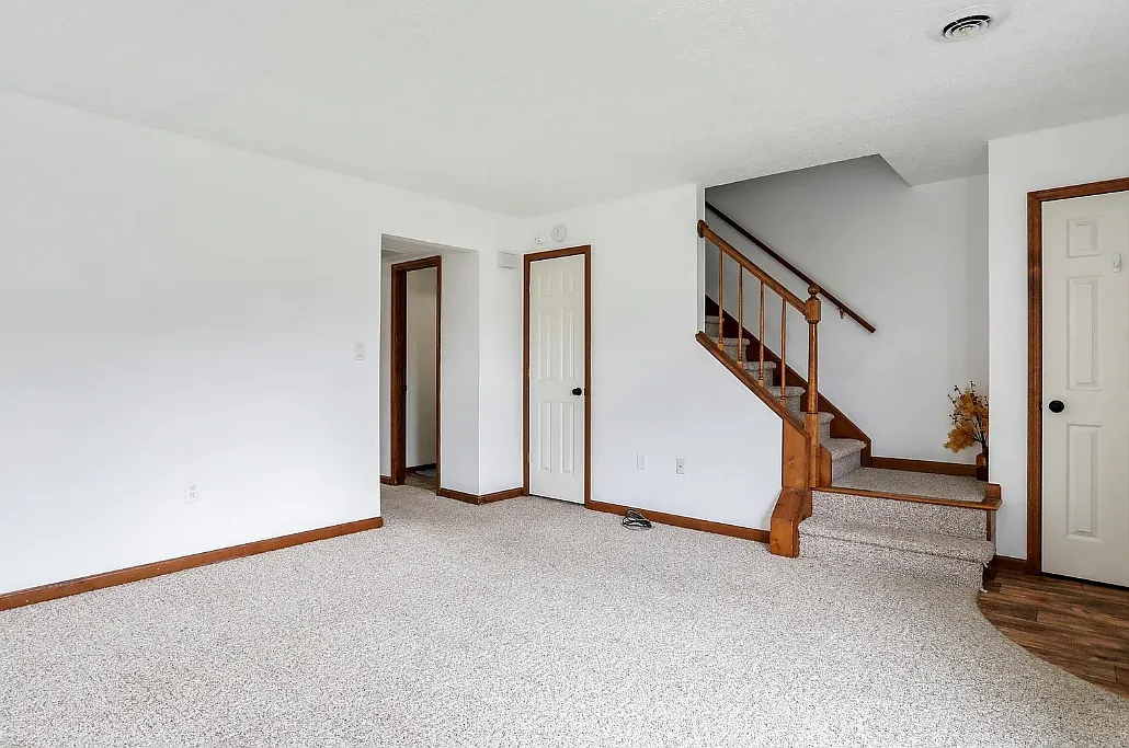 2 bed, 1.5 bath, 1216 sqft, $1,550 — Photo 3
