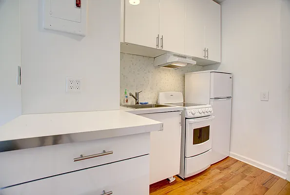 Rented by Corcoran | media 13