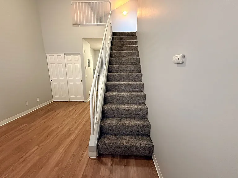 Ludlow Apartments — Photo 43