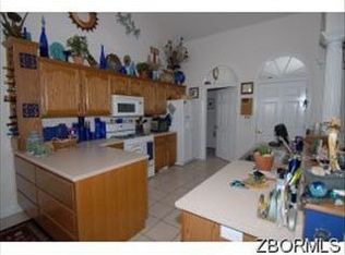 3015 Eagle Crest Dr, Zanesville, OH 43701
