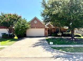 902 Rockton Dr, Wylie, TX 75098