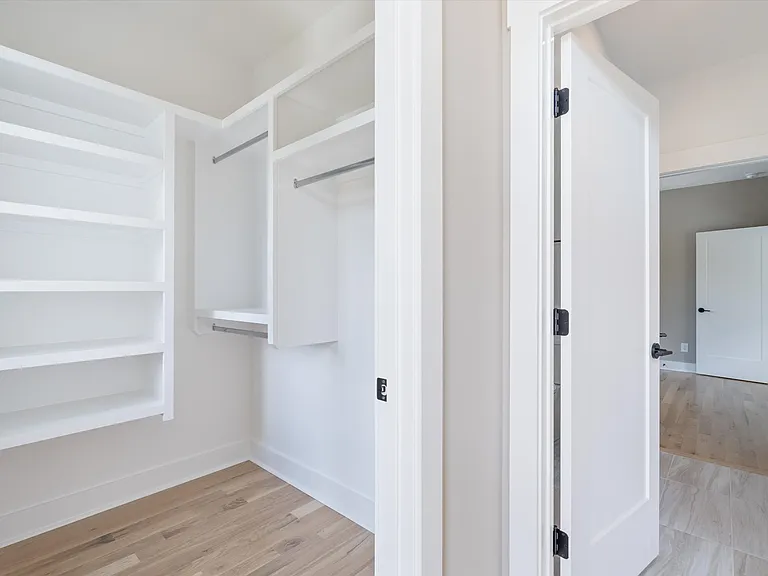2830 Clifton Ave — Photo 14