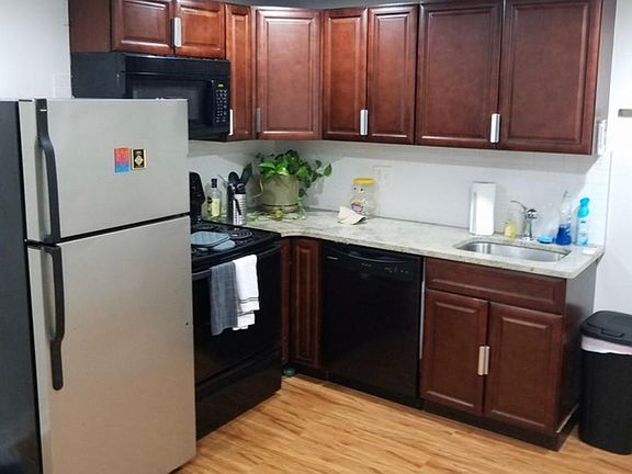 2nd image of 1631 N 20th St #4