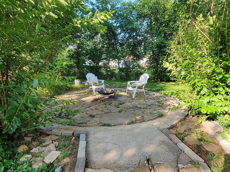 1709 Oak Hill Dr — Photo 8
