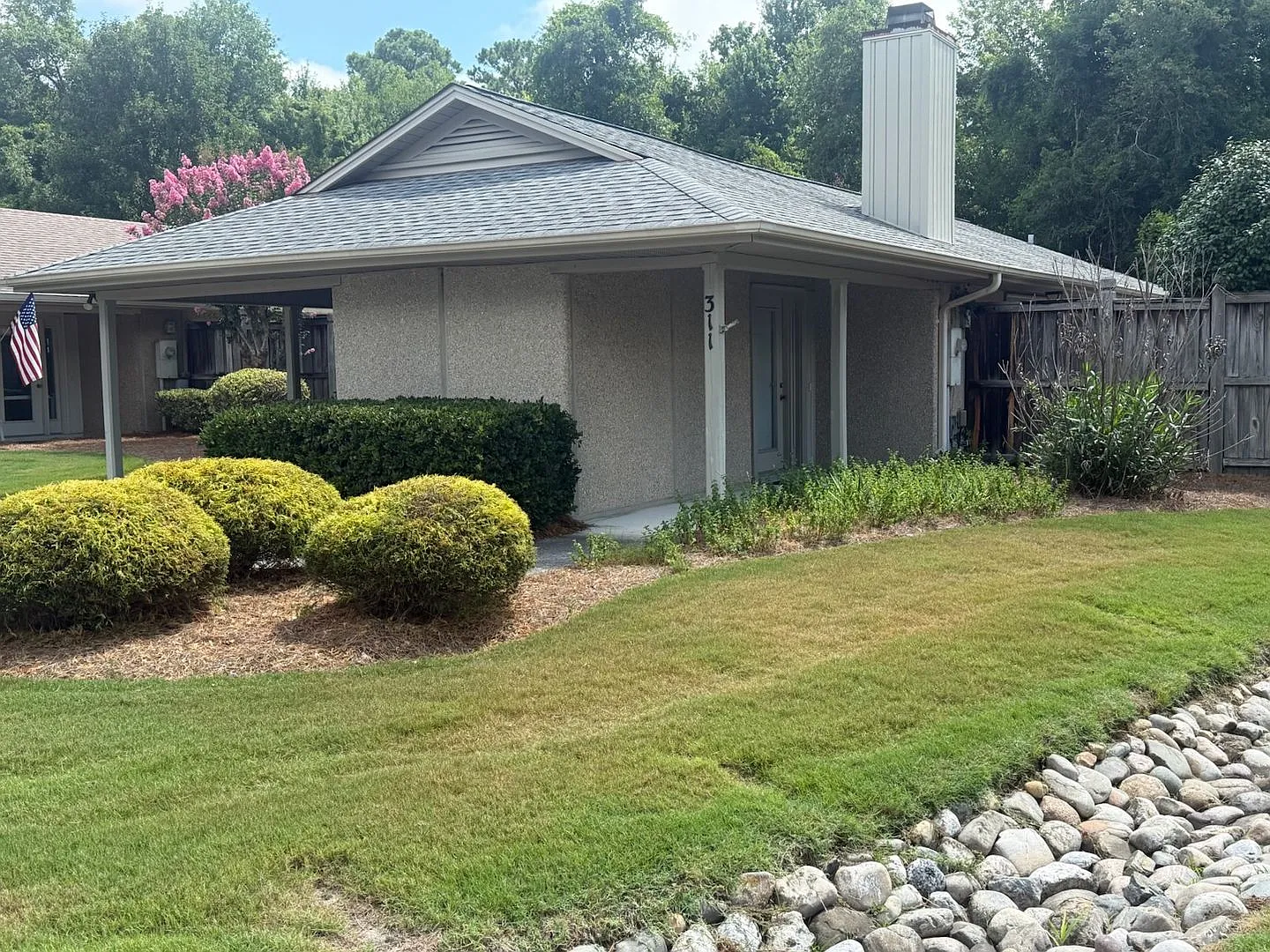 Pebble Cover Community! One level patio home. Fenced in Back Yard. Minutes Mayfair, form, Landfal... — Photo 2