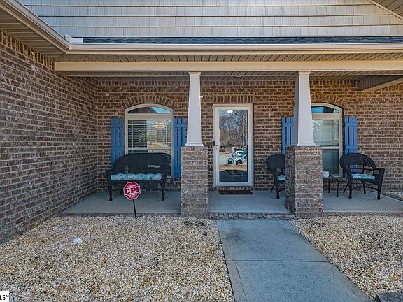 5th image of 106 Reedy Springs Ln