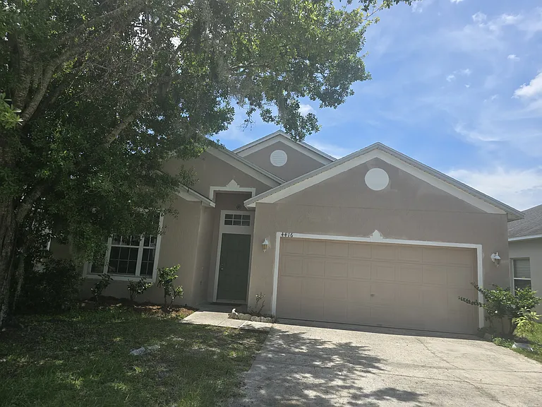 4416 Waterside Pointe Cir — Photo 1