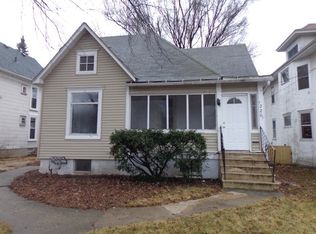 1220 Pleasant St, Dekalb, IL 60115