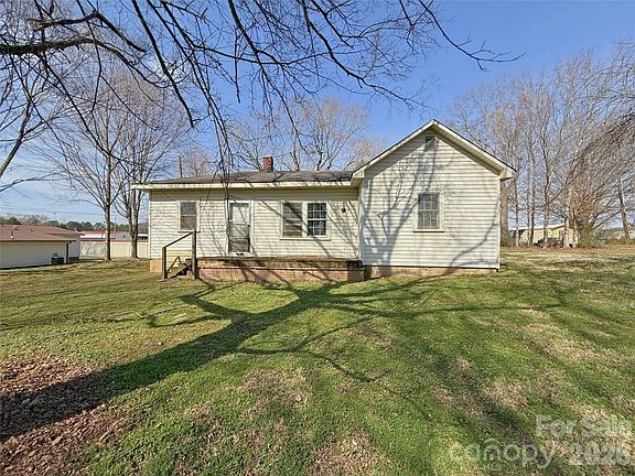 2nd image of 0 Campground Rd