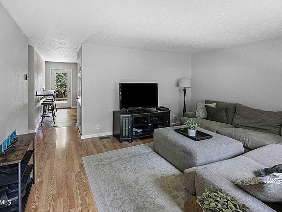5th image of 6104 Janmer Ln