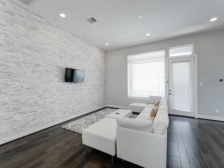 8409 Hempstead Rd #A — Photo 12