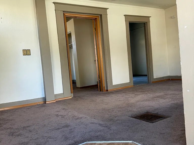 933 SE 45th Ave — Photo 6