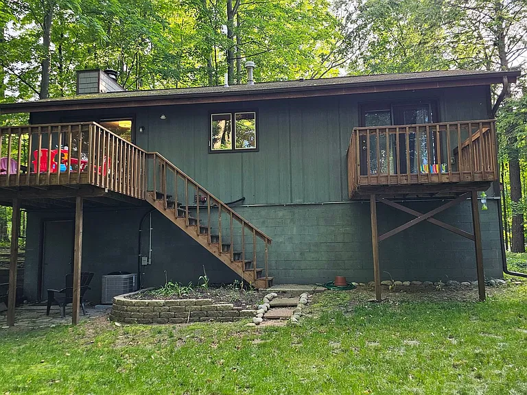 2467 E Potter Rd — Photo 25