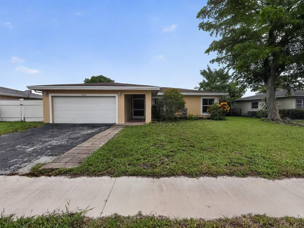 8208 NW 75TH Avenue, Tamarac, FL 33321