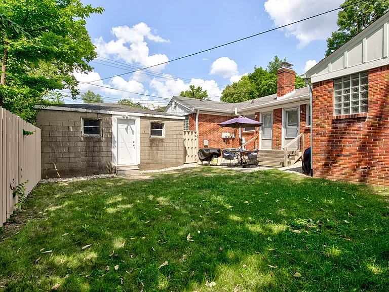 4610 Rookwood Ave — Photo 29