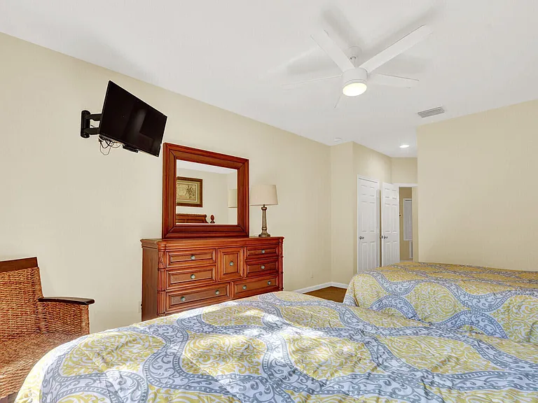 8319 Mulligan Cir — Photo 14