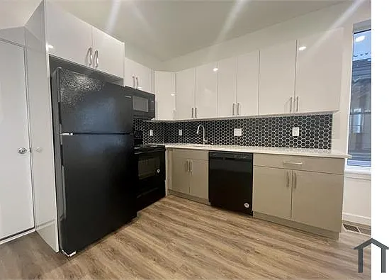 1 bed, 585 sqft, $2,000 — Photo 2