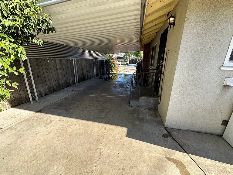 1314 W Weldon Ave #A — Photo 7