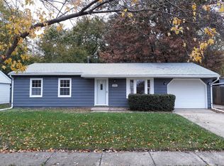 3004 Blair Dr, Champaign, IL 61821