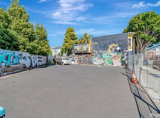 3230 24th St, San Francisco, CA 94110