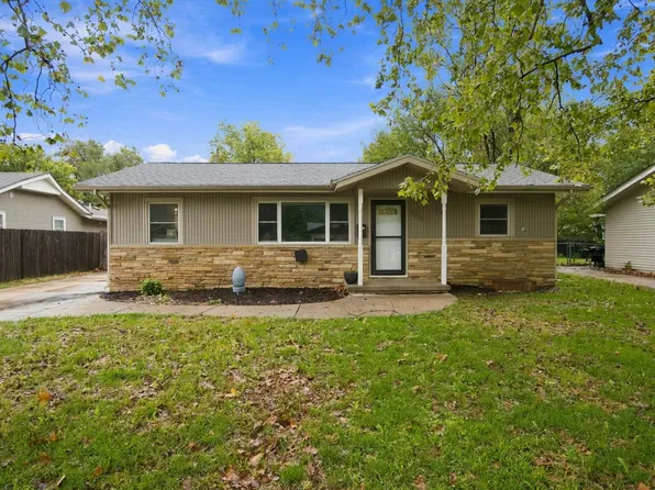 5256 S Madison Ave, Wichita, KS 67216