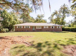 927 College Ave, Blackshear, GA 31516