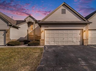 24530 Pine Village Blvd, Oak Park, MI 48237