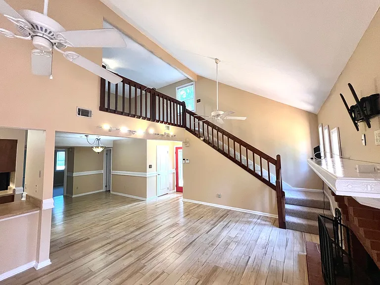 2475 Sunburst Pl — Photo 33