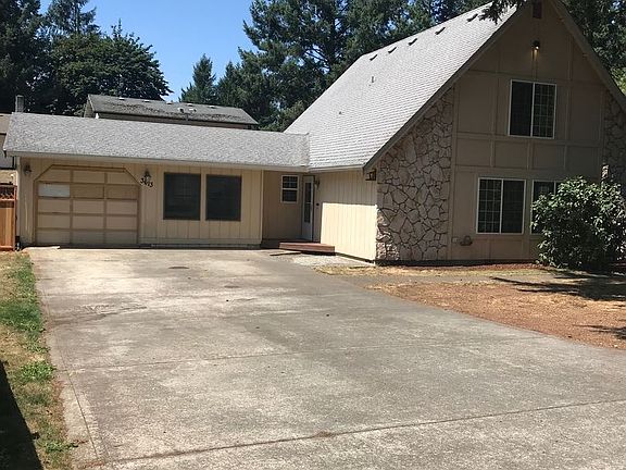 2nd image of 3613 Princeton Ct SE