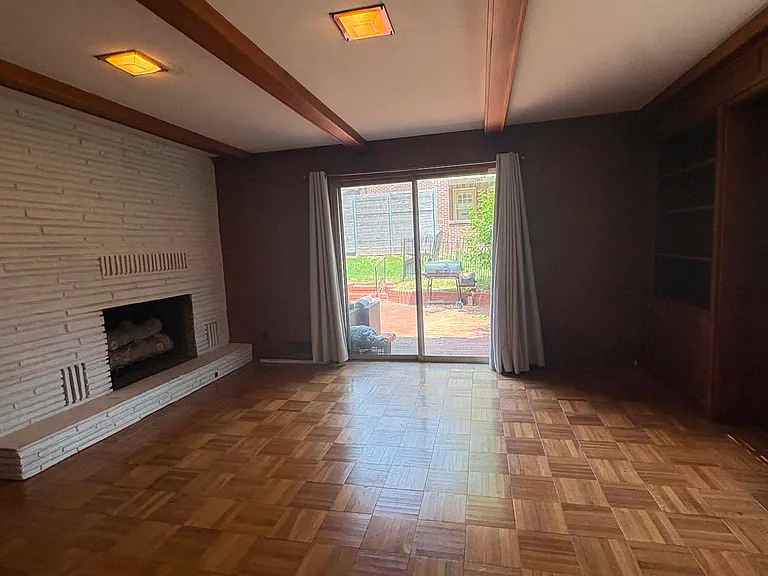 2421 S Boston Ave — Photo 35