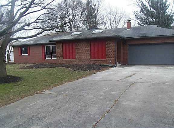 2nd image of 951 Country Club Dr