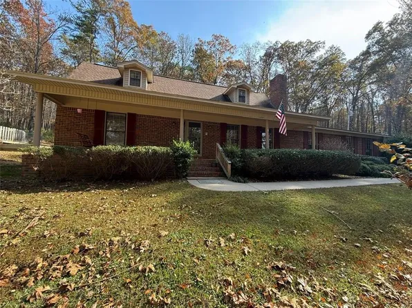 403 S Sequoyah Cir NE, Calhoun, GA 30701