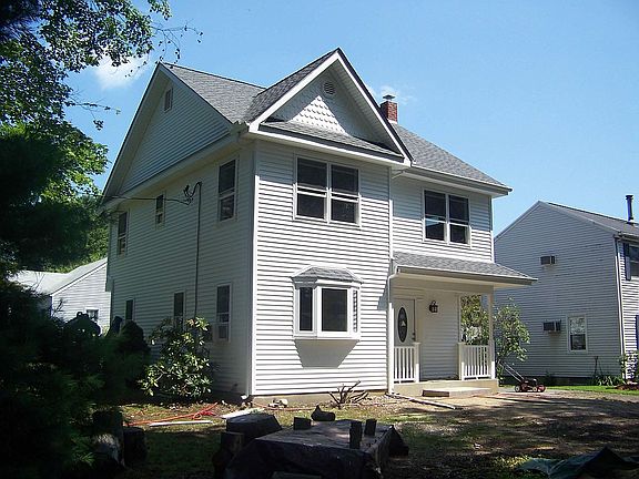 2nd image of 85 Jefferson Ave