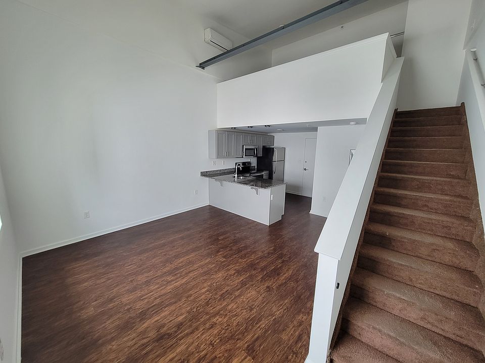1st image of 2231 Bryn Mawr Ave #7