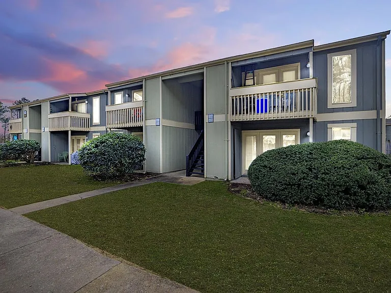 Woodscape Apartments — Photo 10