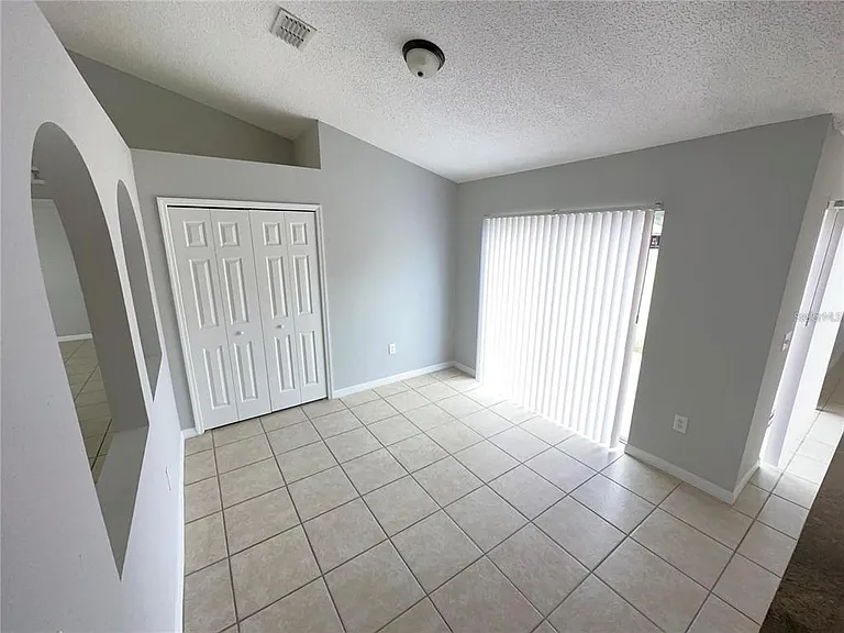 723 Parrot Ct — Photo 17