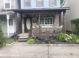 17 Liberty St, Schuylkill Haven, PA 17972