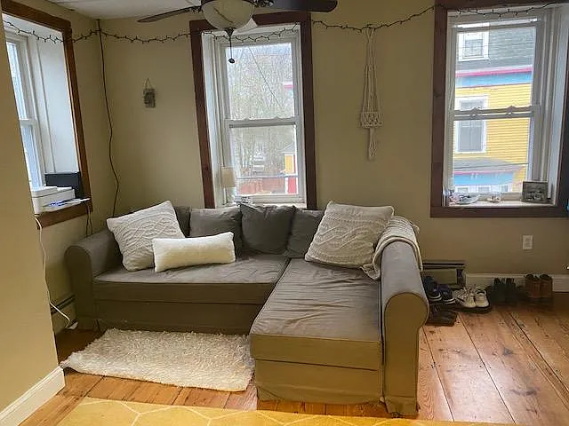 59 Pleasant St #202 — Photo 3