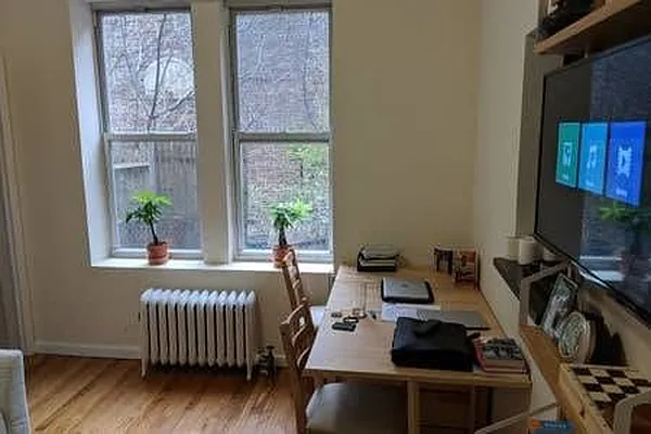 Rented by NY Living Solutions | media 12