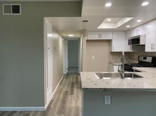 851 Domingo Dr #31, Newport Beach, CA 92660
