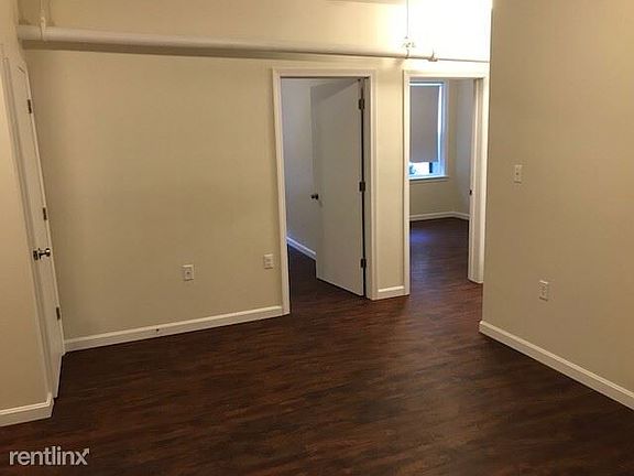 landlord_unit_photo_50880720_4