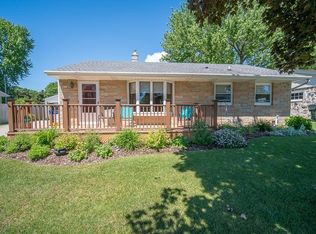 900 Beverly Ln, West Bend, WI 53090